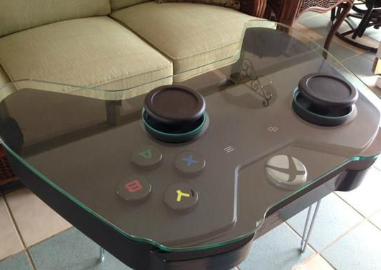 游戏玩家的桌子器物gif搞笑图片