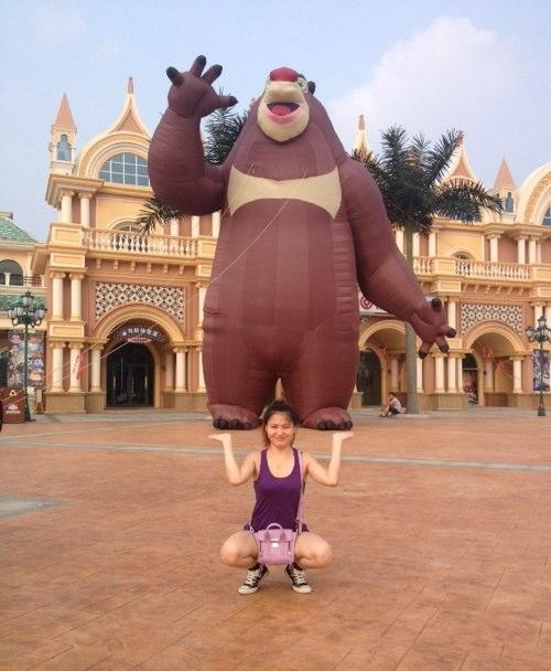 熊大，你站稳了，别摔着器物gif搞笑图片