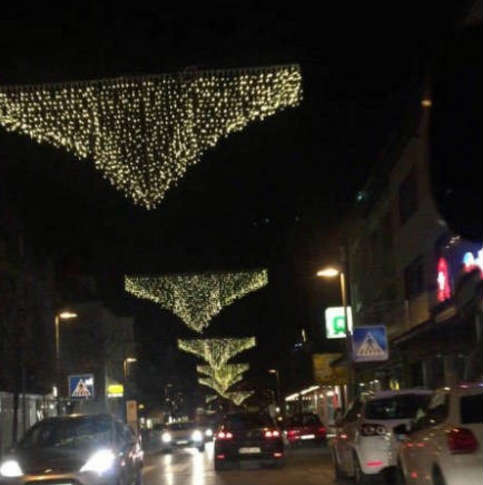 大晚上的，晾啥内裤呢？器物gif搞笑图片