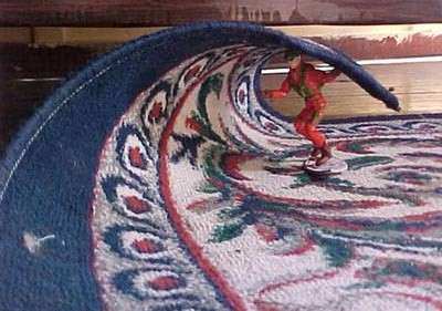 客厅冲浪器物gif搞笑图片