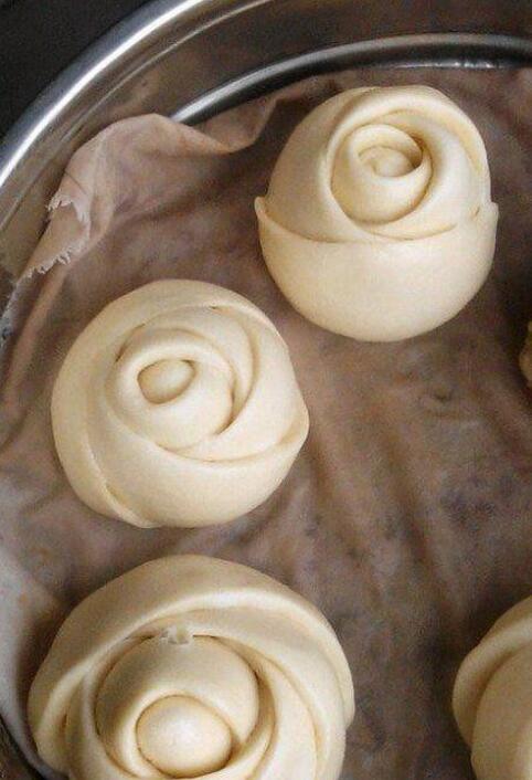 情人节送什么？蒸点馒头送情人器物gif搞笑图片