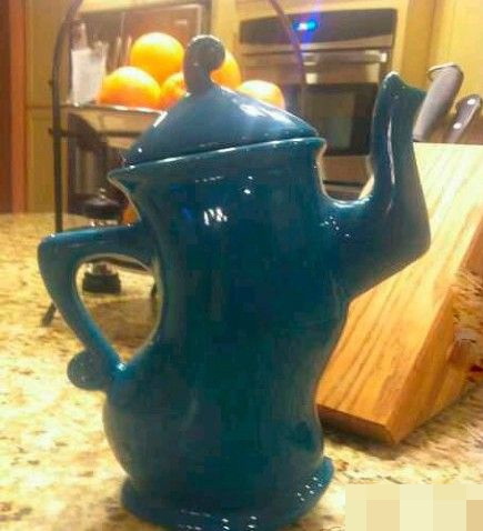 你一破茶壶得瑟什么？器物gif搞笑图片