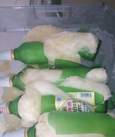 纯冰镇啤酒，有没有来点的。。。器物gif搞笑图片