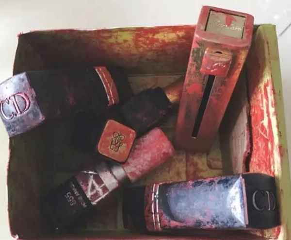 闻者流泪。。。见者伤心器物gif搞笑图片