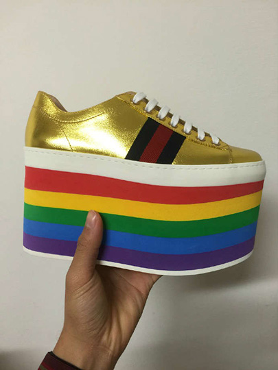 至尊宝同款，快踏上七色彩云去迎娶紫霞仙子吧器物gif搞笑图片