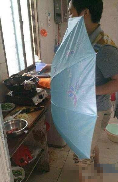 厨房必备，防油溅神器器物gif搞笑图片