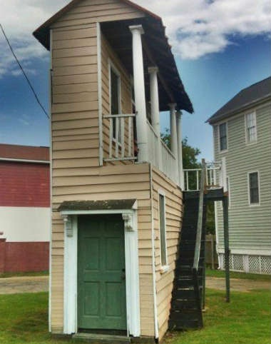 这屋子占地小，可以推广器物gif搞笑图片