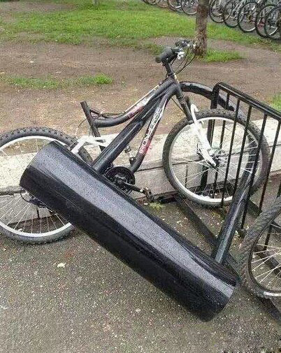 豪车就应该配好车锁器物gif搞笑图片