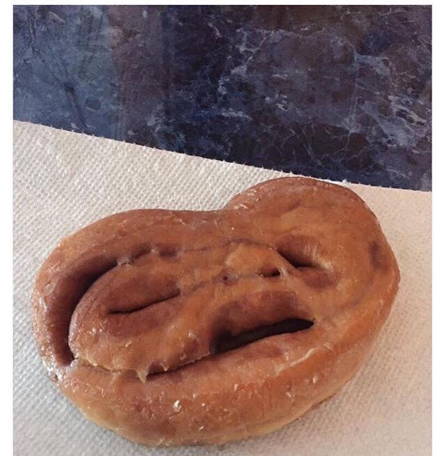 这面包我下不了口啊器物gif搞笑图片