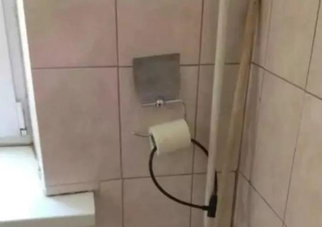 这智商基本也就不用卫生纸了器物gif搞笑图片