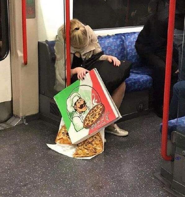 惨案现场器物gif搞笑图片