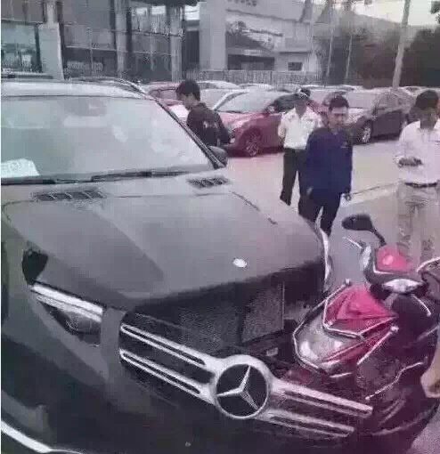 不要觉得自己势单力薄，只要角度对了，方向对了，执行力到位器物gif搞笑图片