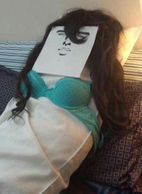 送给单身狗的礼物器物gif搞笑图片