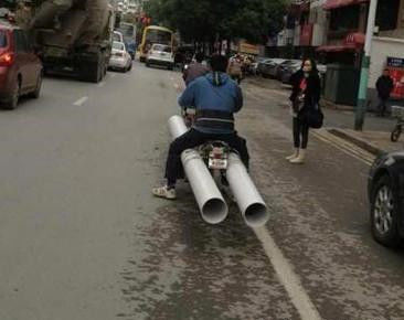 这两排气筒，多大排量的？器物gif搞笑图片