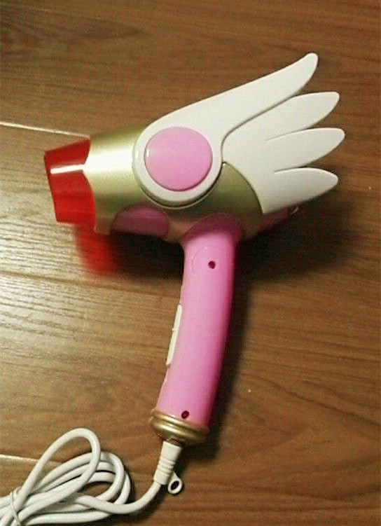 不瞒你说这其实是一把魔法枪器物gif搞笑图片