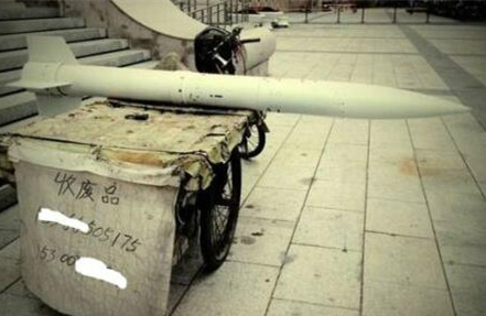 看来废品生意越做越大了器物gif搞笑图片