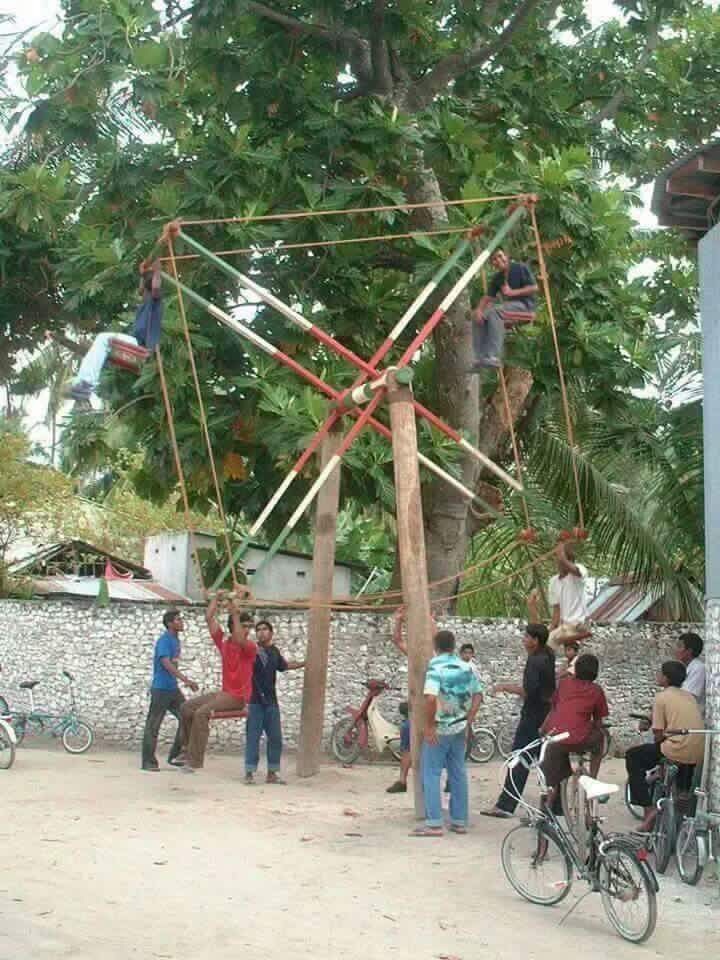 三哥最喜欢的游戏器物gif搞笑图片