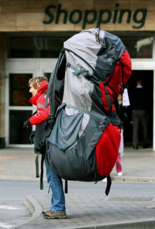 全部家当都背出来了么？器物gif搞笑图片