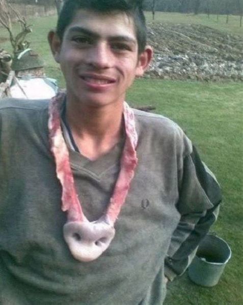 原生态的个性项链器物gif搞笑图片