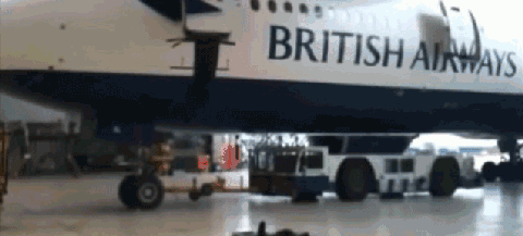 跟分别了一个月的女朋友见面时~好形象器物gif搞笑图片