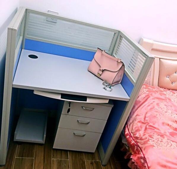 在家也有办公室的感觉器物gif搞笑图片