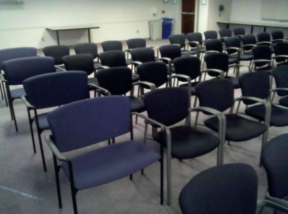 胖纸专坐器物gif搞笑图片