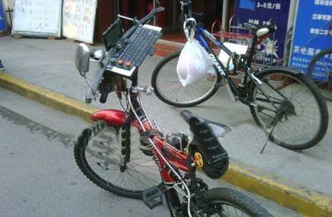 超级霸气的自行车器物gif搞笑图片