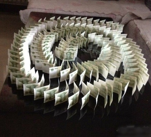 有钱就要炫富器物gif搞笑图片