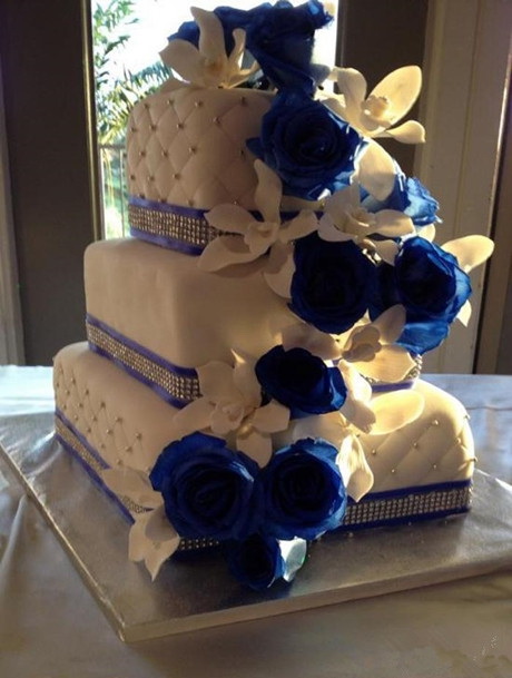 蓝色妖姬蛋糕，太精致了器物gif搞笑图片