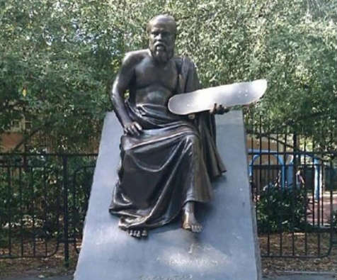 这是你的滑板吗？器物gif搞笑图片