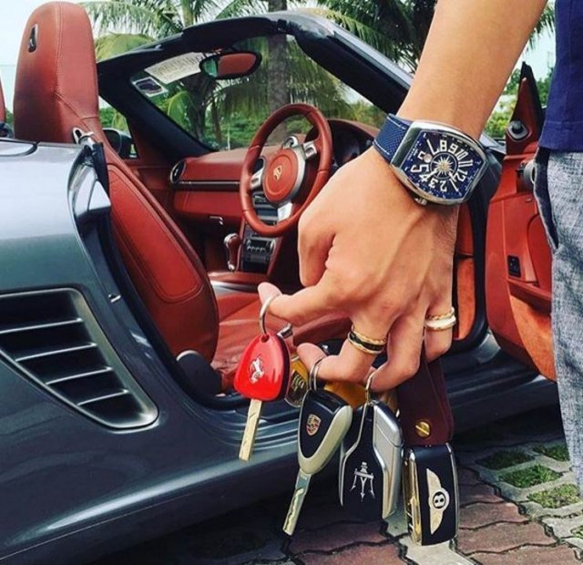 确定这些钥匙不是淘宝来的？器物gif搞笑图片