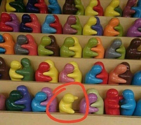 一眼就发现站长自己器物gif搞笑图片