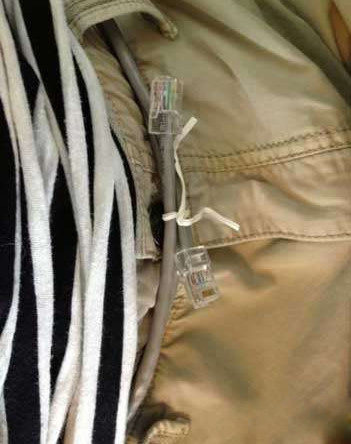 没皮带？难不倒IT技术男器物gif搞笑图片