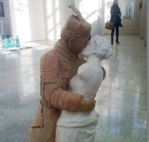 这些人太邪恶了。。。器物gif搞笑图片