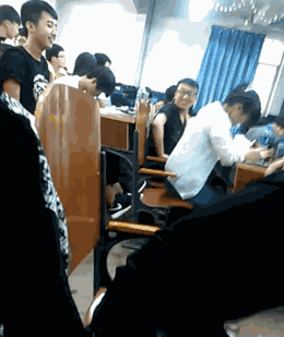 节奏不错嘛人物gif搞笑图片