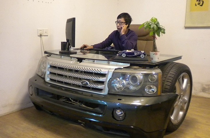 这才叫开车上班人物gif搞笑图片