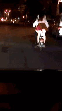 害得我追了几条街人物gif搞笑图片