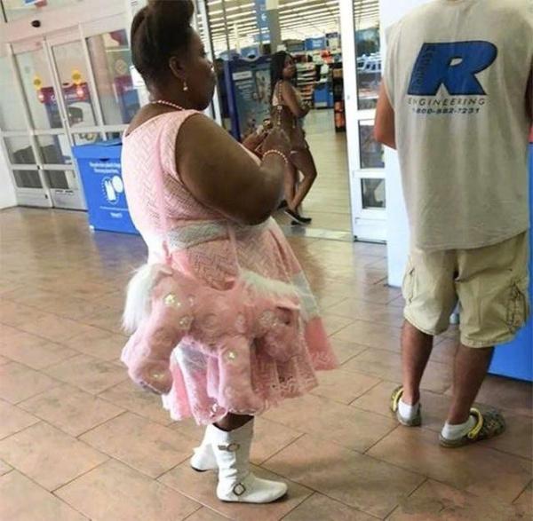 谁还不是个小公主人物gif搞笑图片