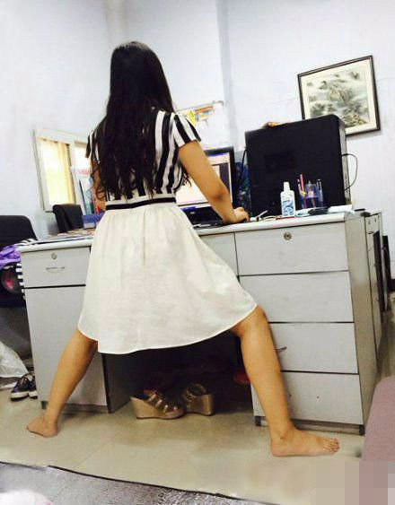 菇凉一看你这姿势就是练过啊人物gif搞笑图片