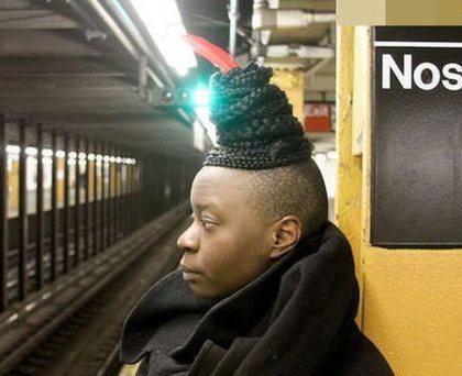 这是发型还是帽子人物gif搞笑图片