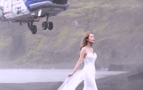 想拍美美的照片还是要付出代价的人物gif搞笑图片