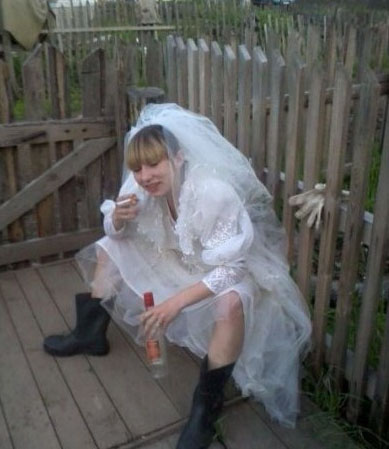 霸气外露的新娘人物gif搞笑图片