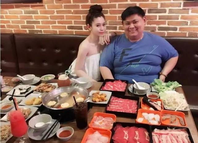 真爱不在乎外表人物gif搞笑图片