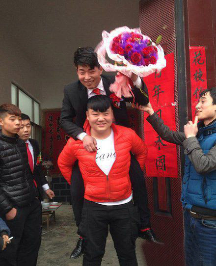 祝两位新人幸福美满人物gif搞笑图片