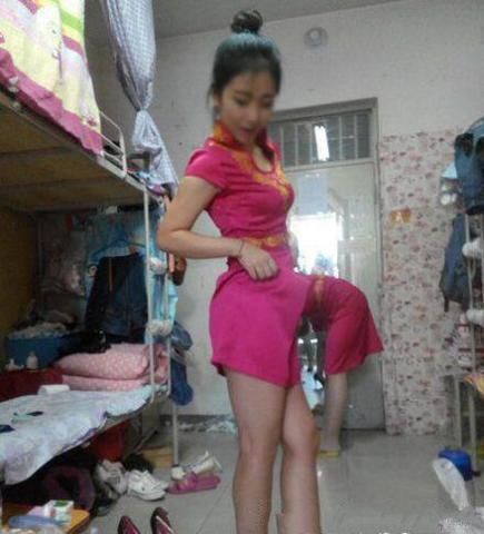 看错的老铁好好反省一下人物gif搞笑图片