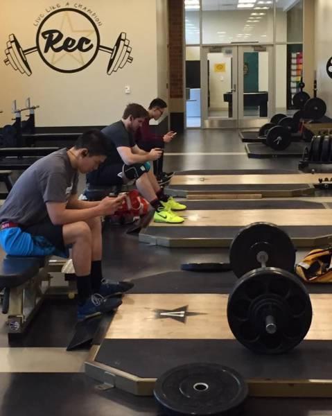 天天锻炼的你人物gif搞笑图片