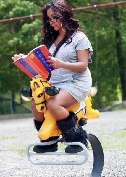 小马儿鸭梨很大人物gif搞笑图片