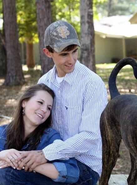 你们俩一脸幸福的看着人家菊花是想干嘛？！人物gif搞笑图片