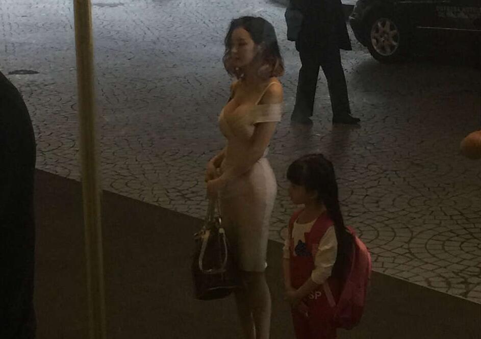 哪个才是你的最爱？人物gif搞笑图片