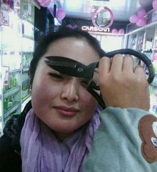 修眉达人人物gif搞笑图片